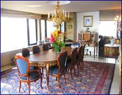 Rented by Douglas Elliman | media 17