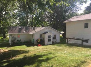 11683 N Elm Grove Dr, Syracuse, IN