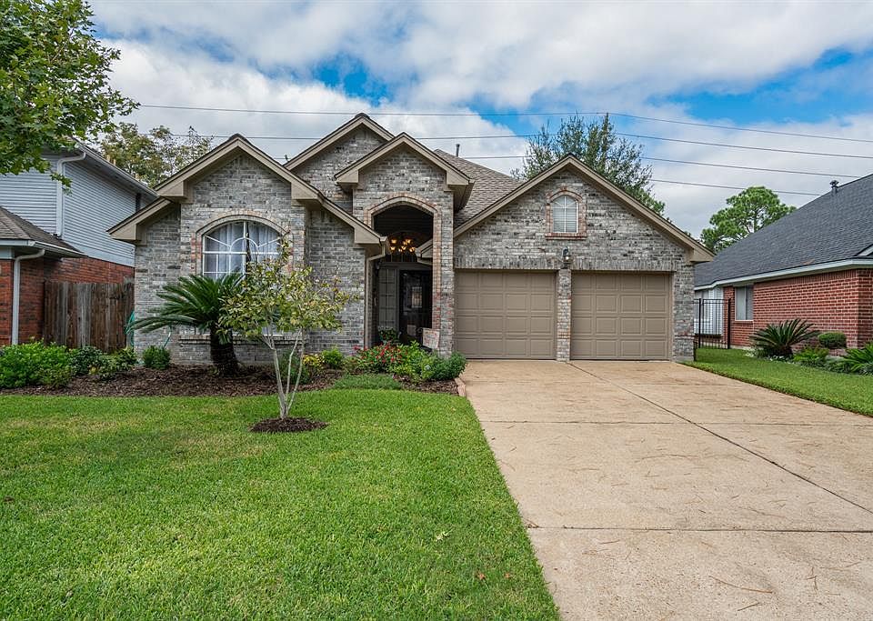 1st image of 15962 Oak Mountain Dr