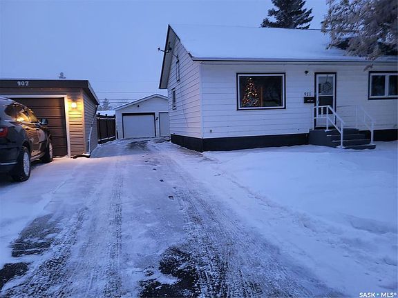 2nd image of 911 12th St