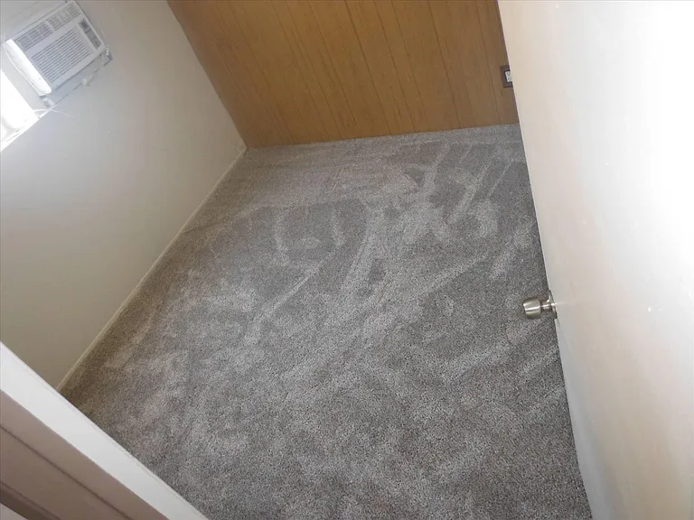 27377 Crossglade Ave — Photo 24