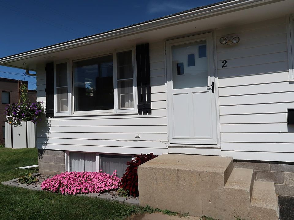 Private entry way into apartment