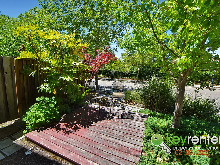 6000 Dalton Way — Photo 4