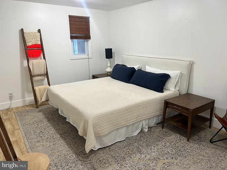 1st image of 2428 Brown St #1