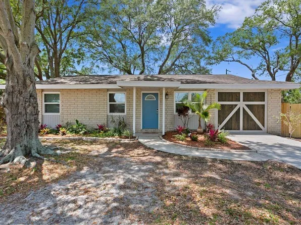 11208 Duncan St, Seminole, FL 33772