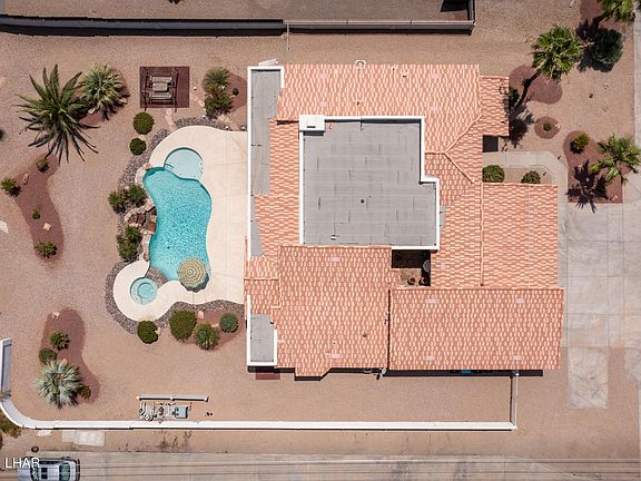 3rd image of 2790 Jamaica Blvd S