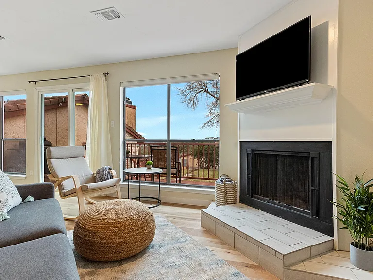 116 Campbell Dr #7 — Photo 6