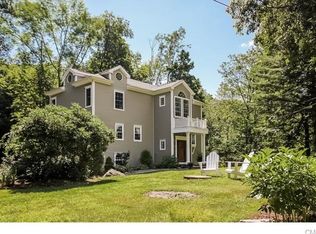 64 Riverside Dr, Ridgefield, CT 06877