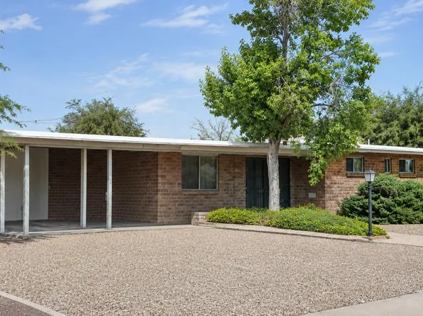 6742 E Montecito Dr, Tucson, AZ 85710