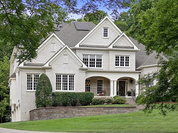 4th image of 888 Lakemont Ct