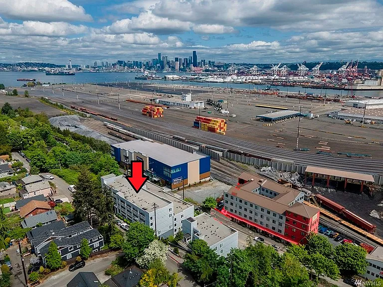 3318 30th Ave SW #B409 — Photo 2