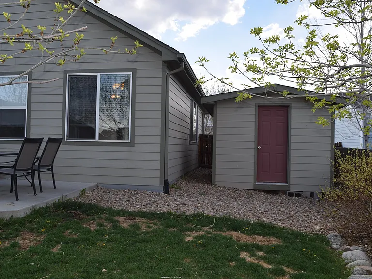 11342 Niagara St — Photo 24