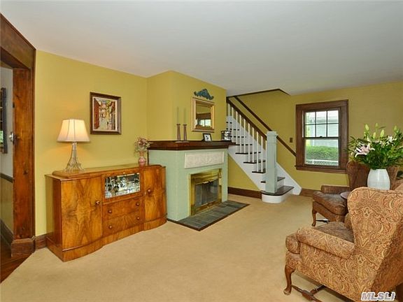 4th image of 76 Oak St