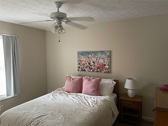3rd image of 1477 N Donahue Dr APT 2201