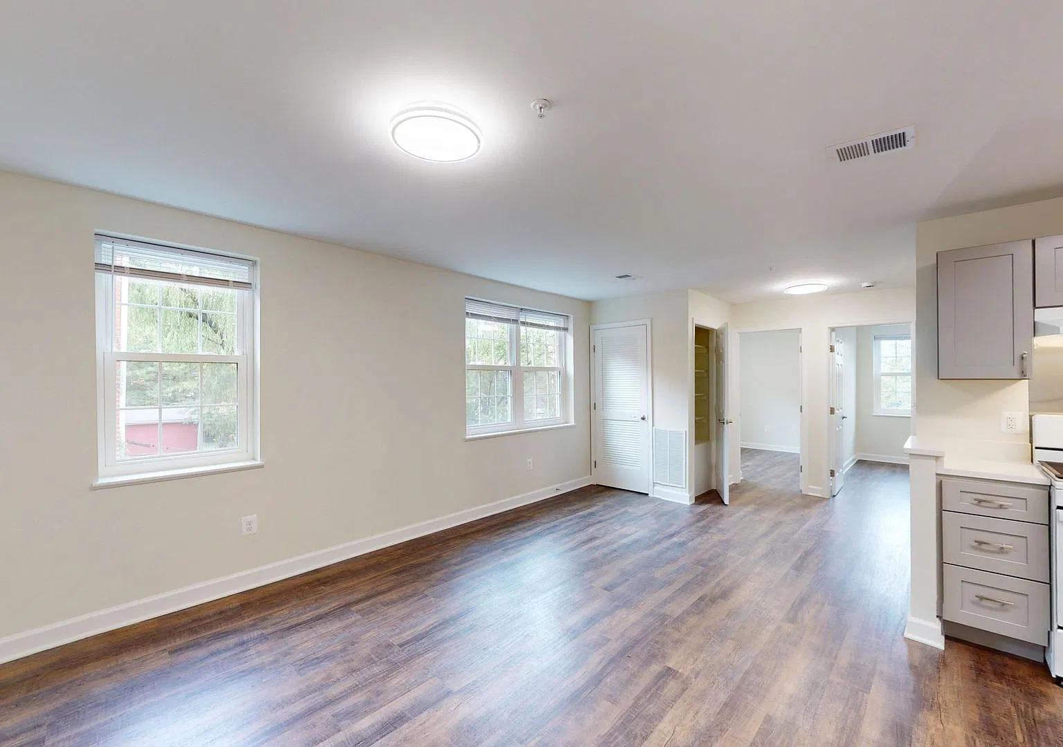 1715 V Street SE — Photo 3