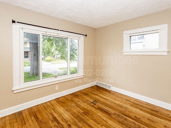 2nd image of 3849 W 135th St