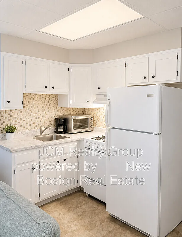 1 bed, 1.0 bath, 700 sqft, $1,675 — Photo 1