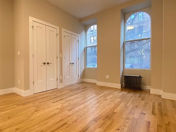 3rd image of 167 W 81st St APT 1W