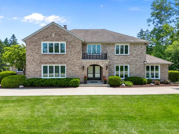 9820 North Otto ROAD, Mequon, WI 53092