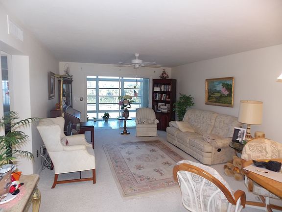 4th image of 2333 Indian River Blvd APT 303