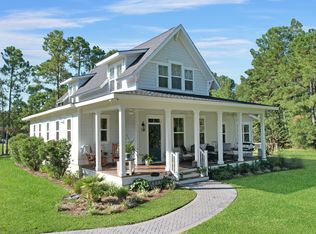 300 Stable Ln, Ridgeville, SC 29472