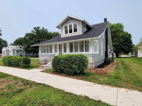 419 N Wayne St, Warren, IN 46792