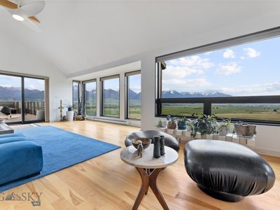 145 Spring Creek Hills Rd, Livingston, MT, 59047