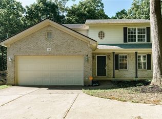 14 Southard Ln, Dayton, OH 45449