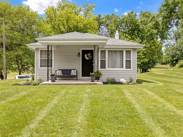 11S130 Madison St, Burr Ridge, IL 60527