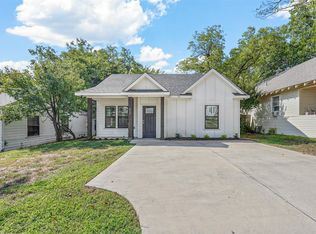 612 W Texas St, Denison, TX 75020