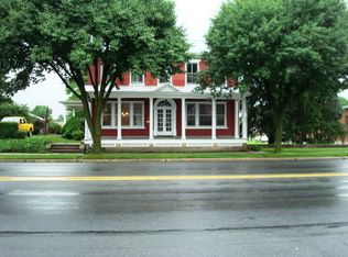 33 E Penn Ave, Robesonia, PA 19551