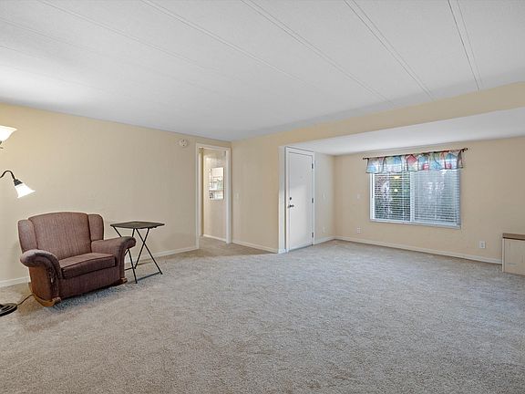 2nd image of 128 Lonetree Ln #128
