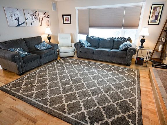 5th image of 2975 Canyon Dr