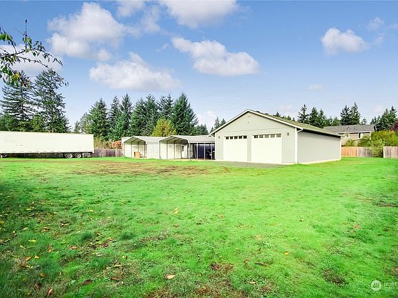 3rd image of 3707 187th Street E