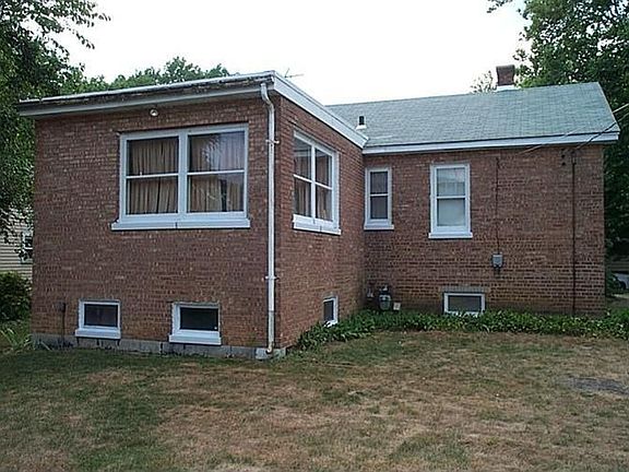 3rd image of 7133 Schneider Ave