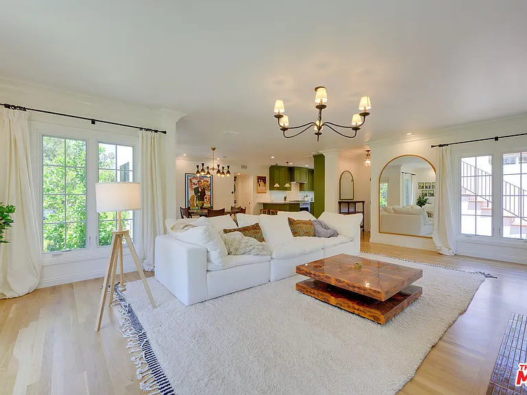 1007 Carol Dr — Photo 1