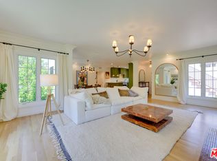 1007 Carol Dr, West Hollywood, CA 90069