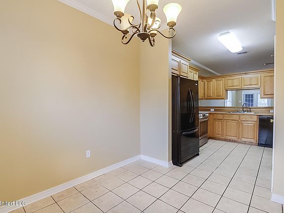 4th image of 13637 Hidden Oaks Dr