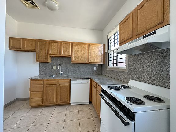 4th image of 2152 N Broad St APT 4