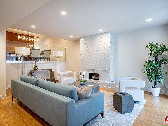 2nd image of 4804 La Villa Mari Unit K