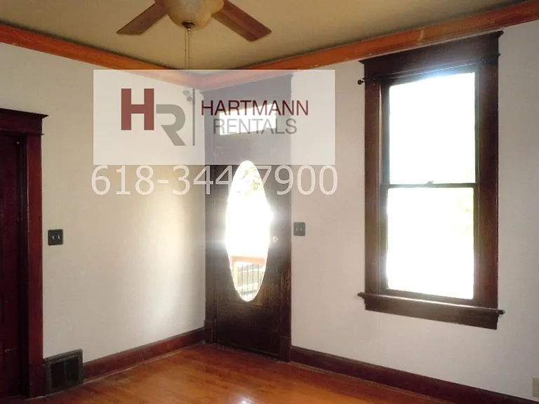 312 E Union St — Photo 15