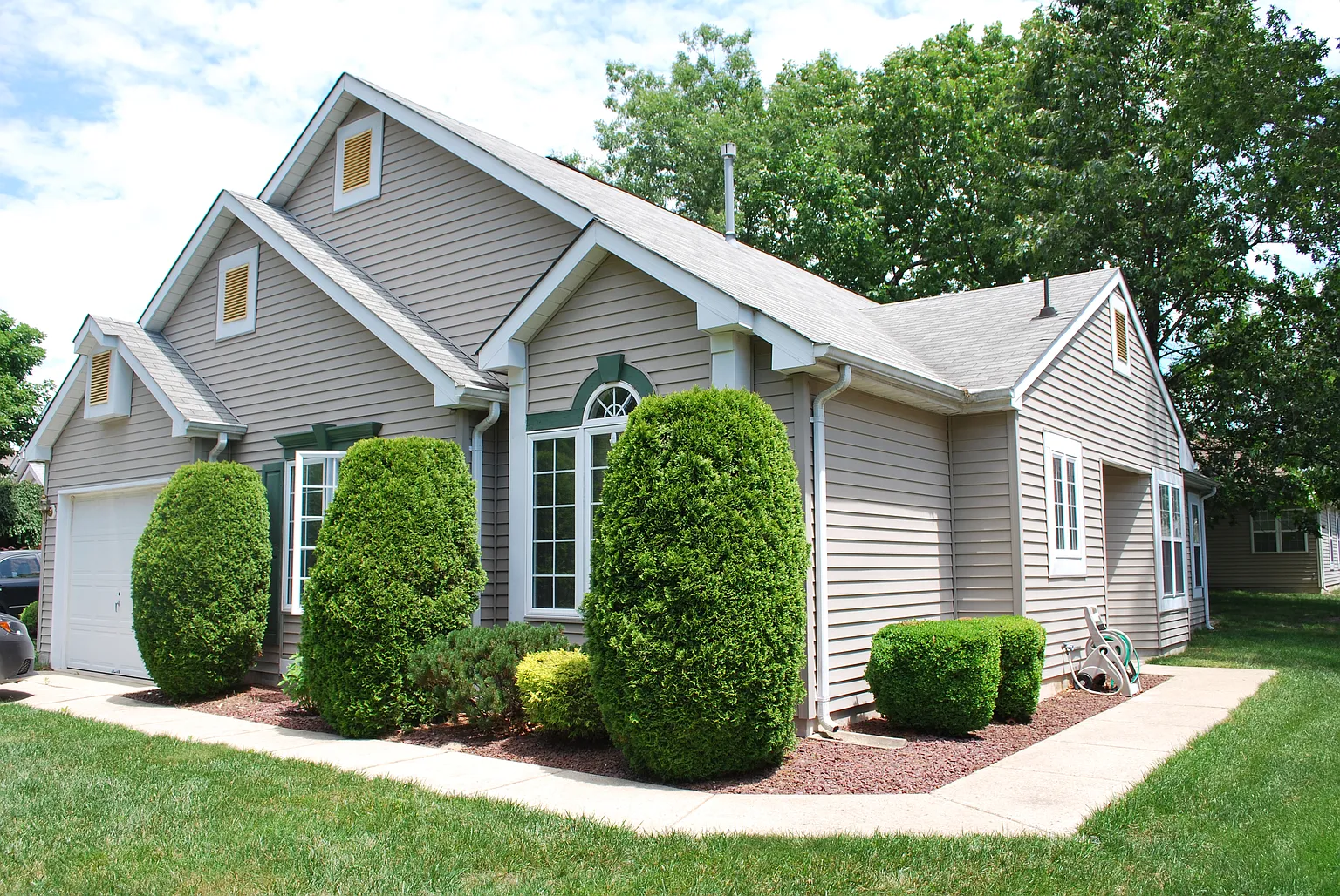 22 S Avon Dr photo 1