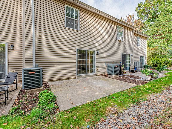 5th image of 640 Donavin Dr