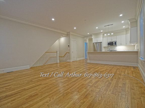5th image of 472 Green St #3