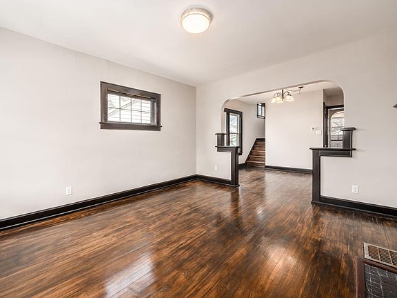 4th image of 814 Thurman Ave #814