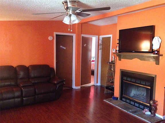 3rd image of 13141 Scenic Dr