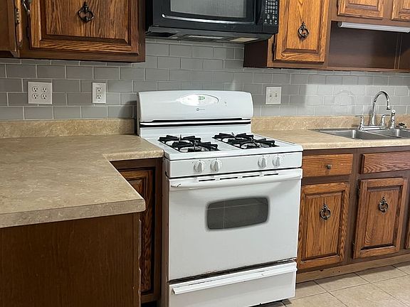 5th image of 4630 N Mitchner Ave