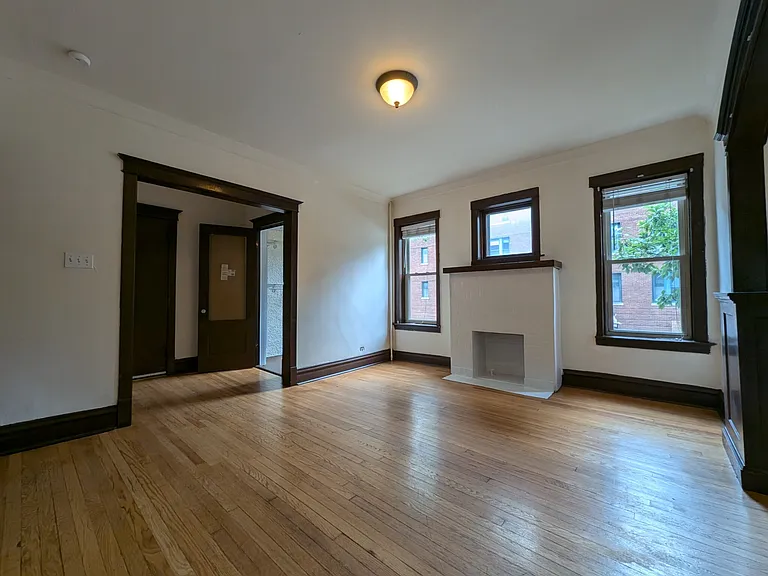3449 W Schubert Ave #3 — Photo 2