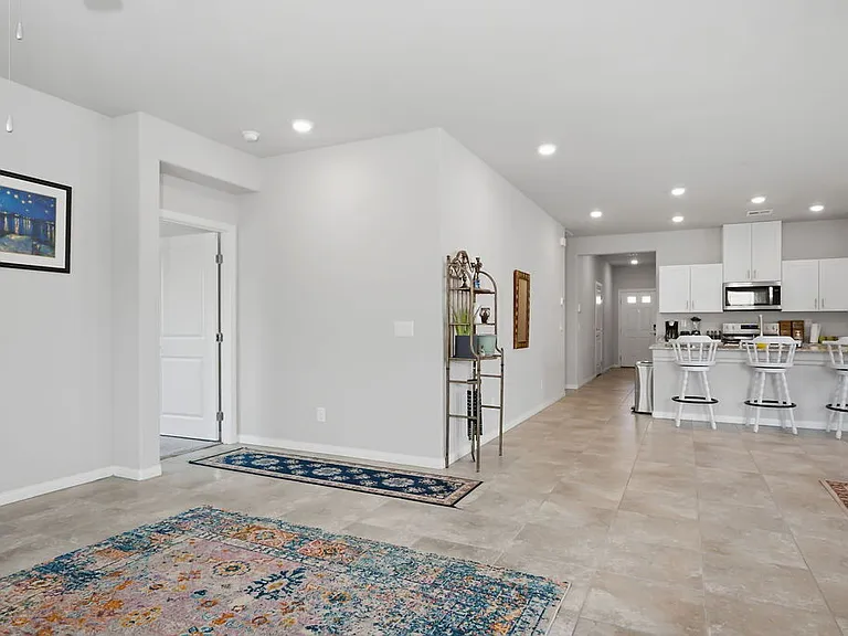 73 Hawk Ave — Photo 26