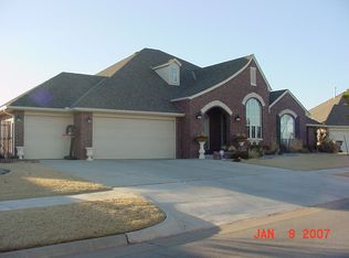 17121 Platinum Ln, Edmond, OK 73012